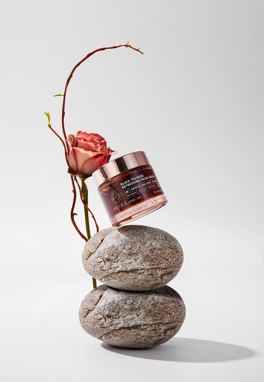 AKIRA BLACK TEA ROSE MASK